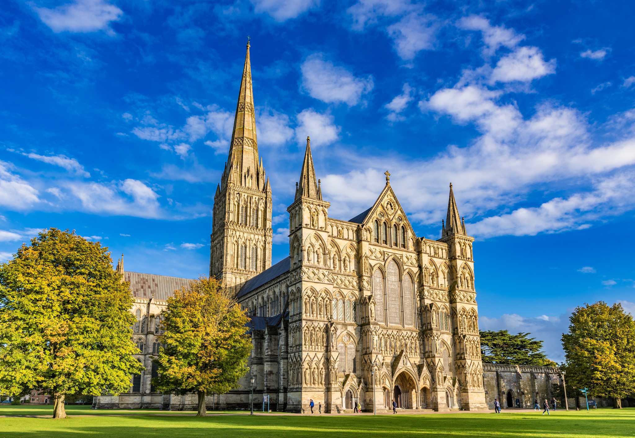 Scenic view of Salisbury - destination for private car transfer from Canterbury