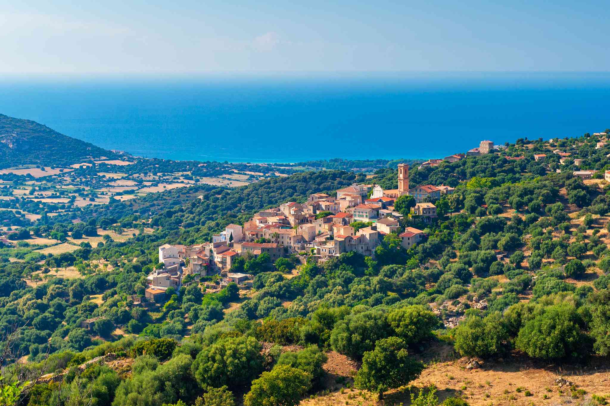 Vista panorámica de Sant'Antonino - excursión privada de un día desde Ajaccio - foto 3