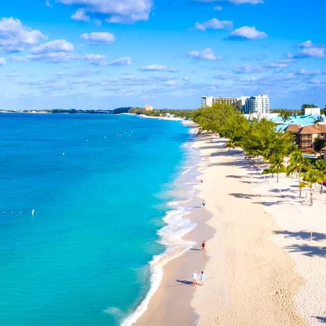 George Town to Seven Miles and Cemetery Beaches: Day trip