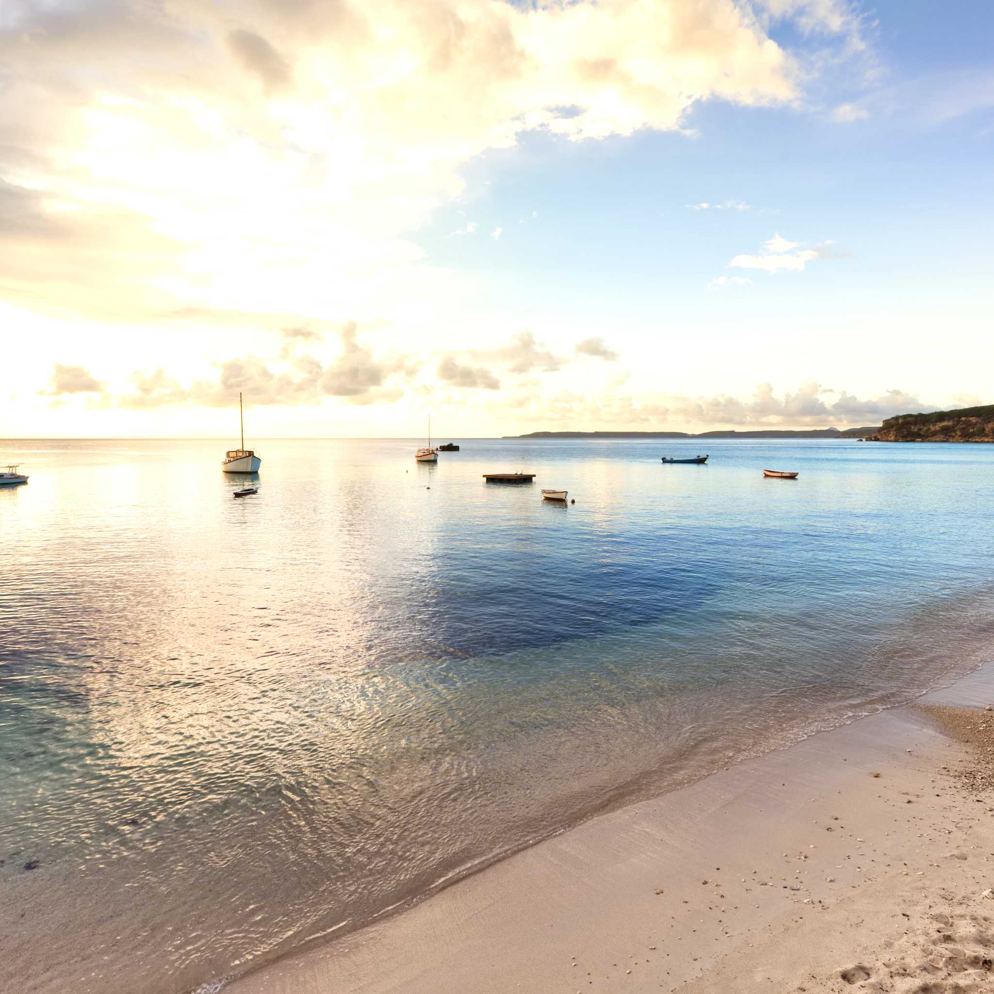 Private car transfers in Curacao from Sint Michiel