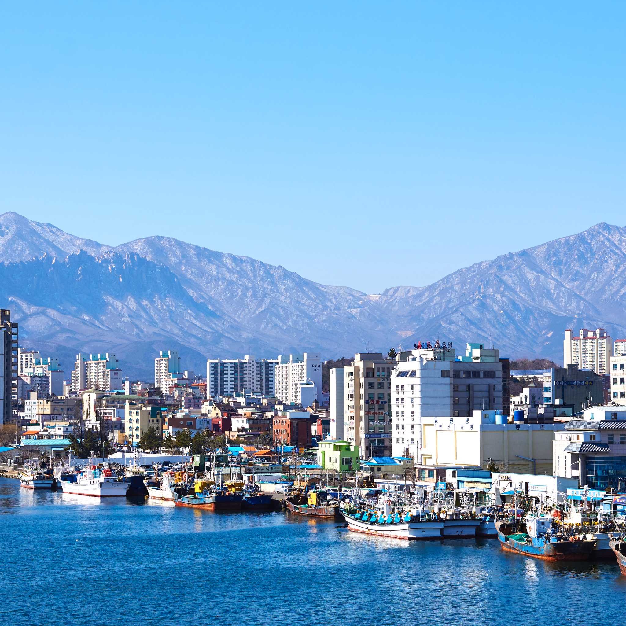 Private car transfers in South Korea from Sokcho
