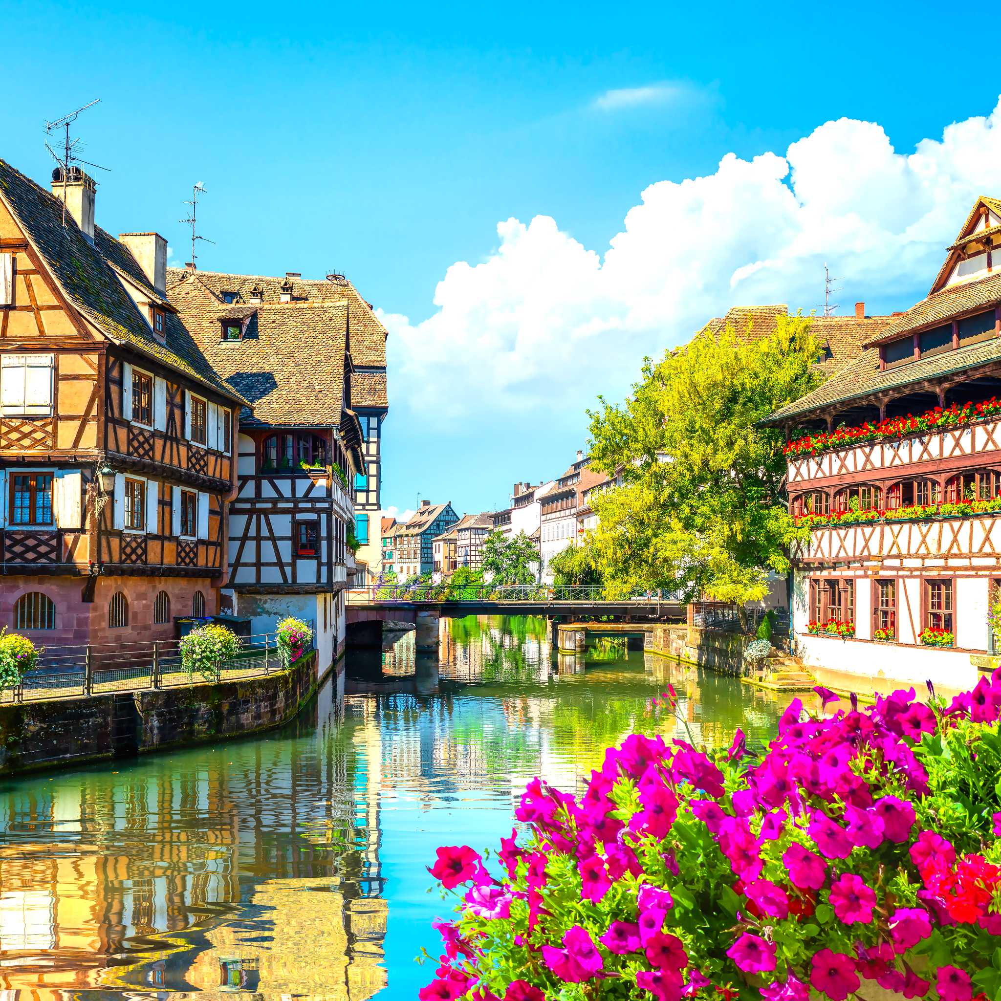 Private car transfers in France from Strasbourg