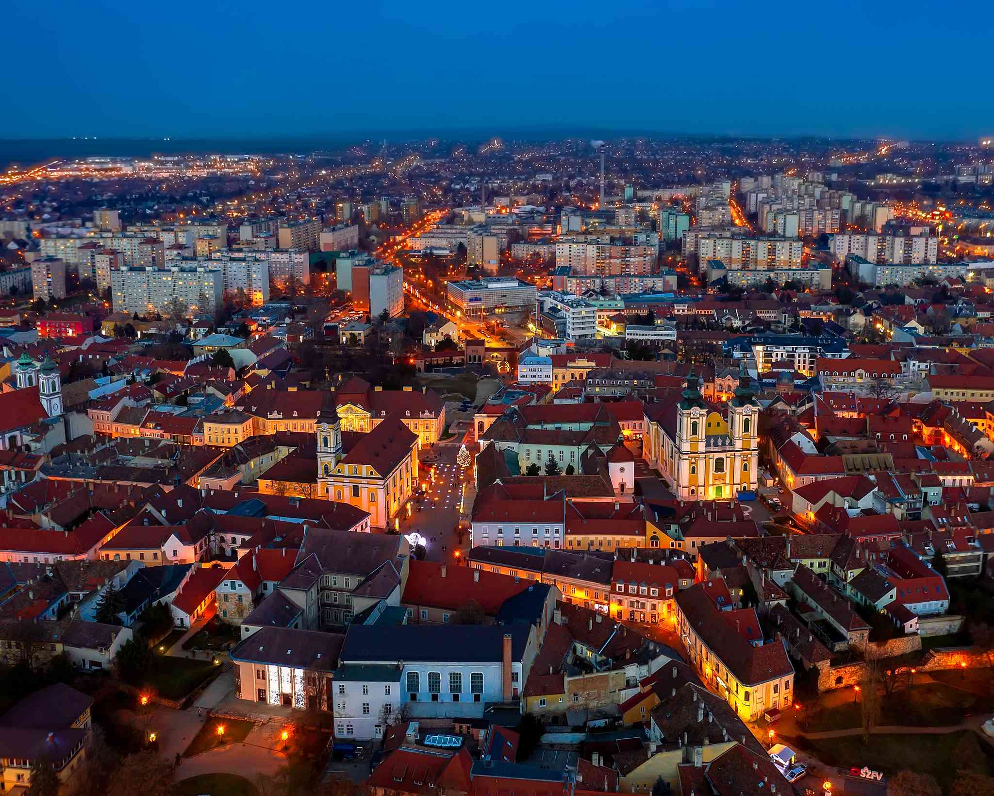 Vista panorámica de Szekesfehervar - excursión privada de un día desde Praga - foto 3