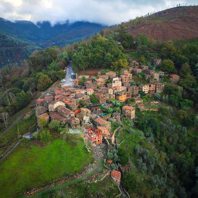 Coimbra to Lousa and Talasnal : Private day trip