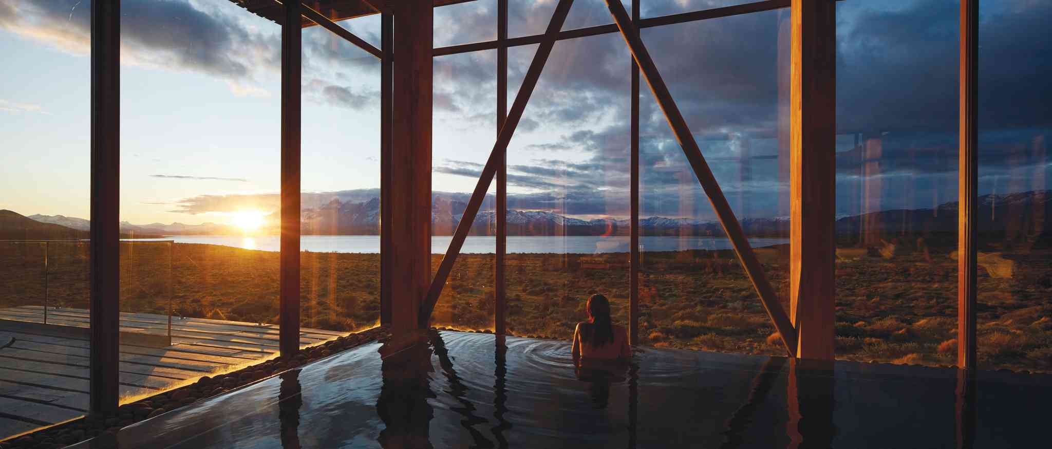 Scenic view of Tierra Patagonia Hotel - private day trip from Punta Arenas - photo 3