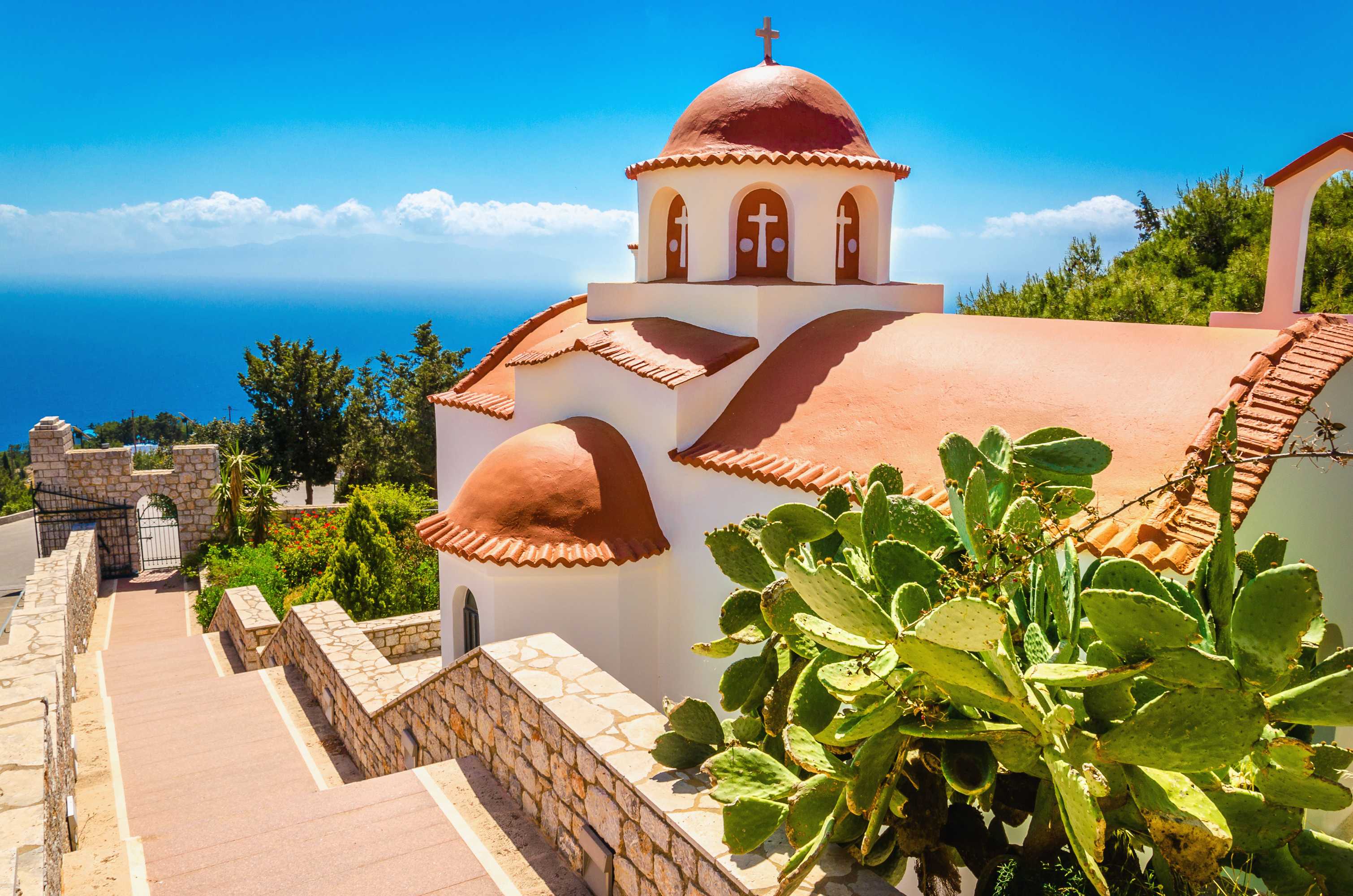 Private Day Trip from Mykonos to Tourlos and Mykonos Old Port