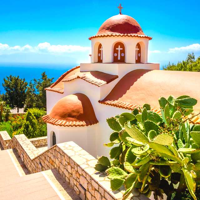 Mykonos to Tourlos and Mykonos Old Port: Private day trip