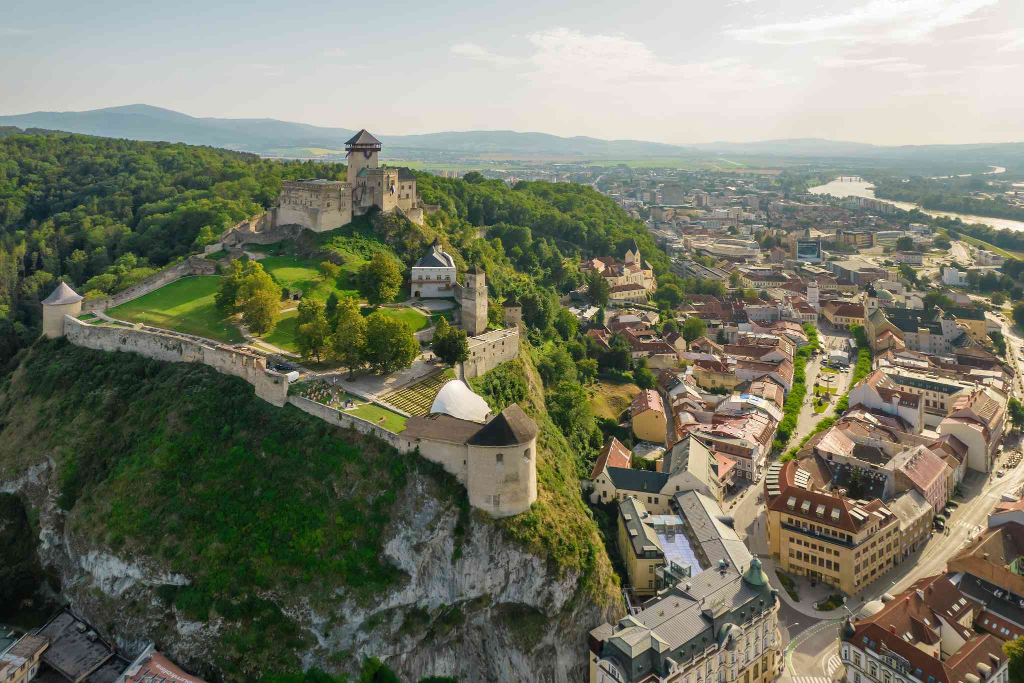 Blick auf die Landschaft von Trenčín - private Tagesreise von Bratislava - Foto 4
