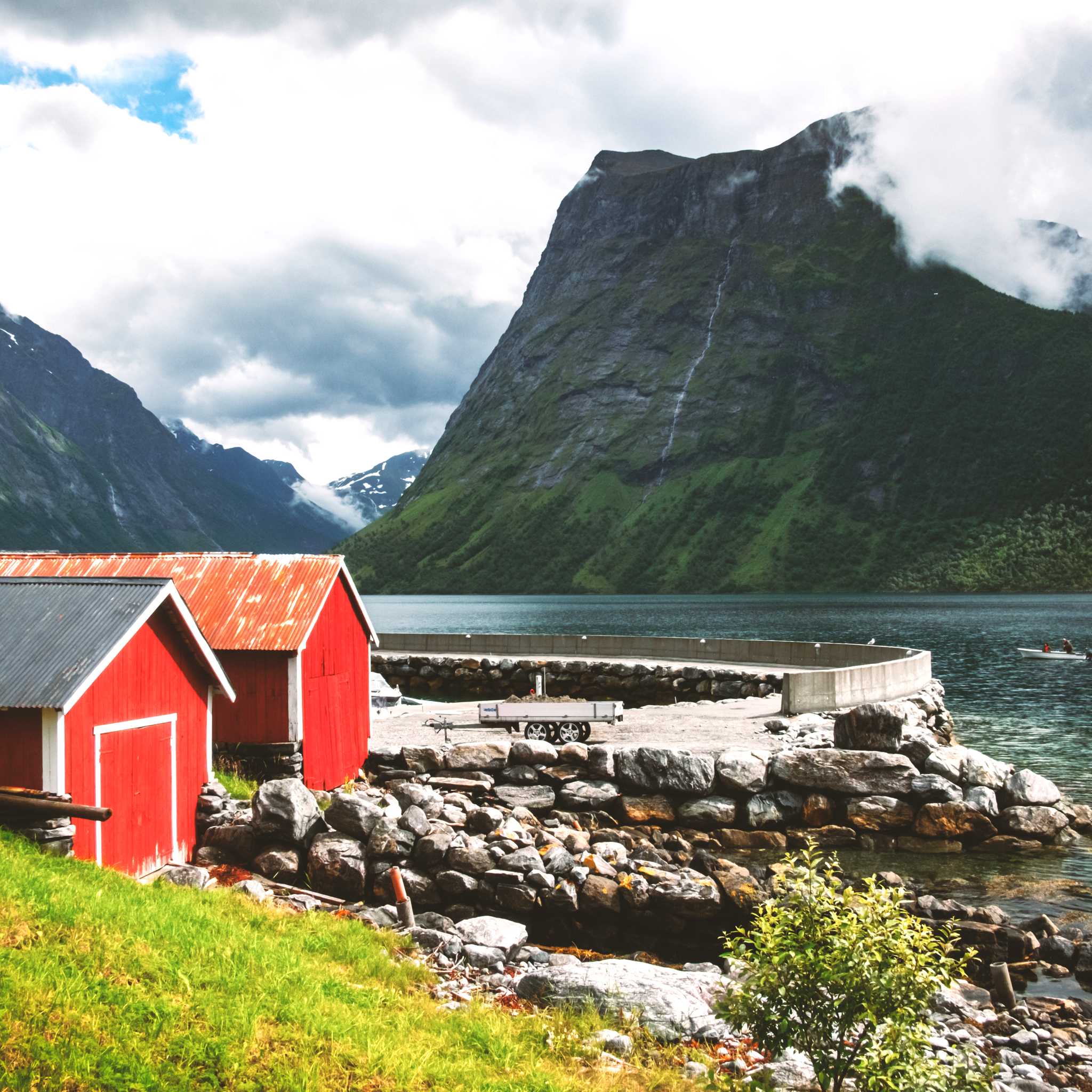 Hjorundfjorden