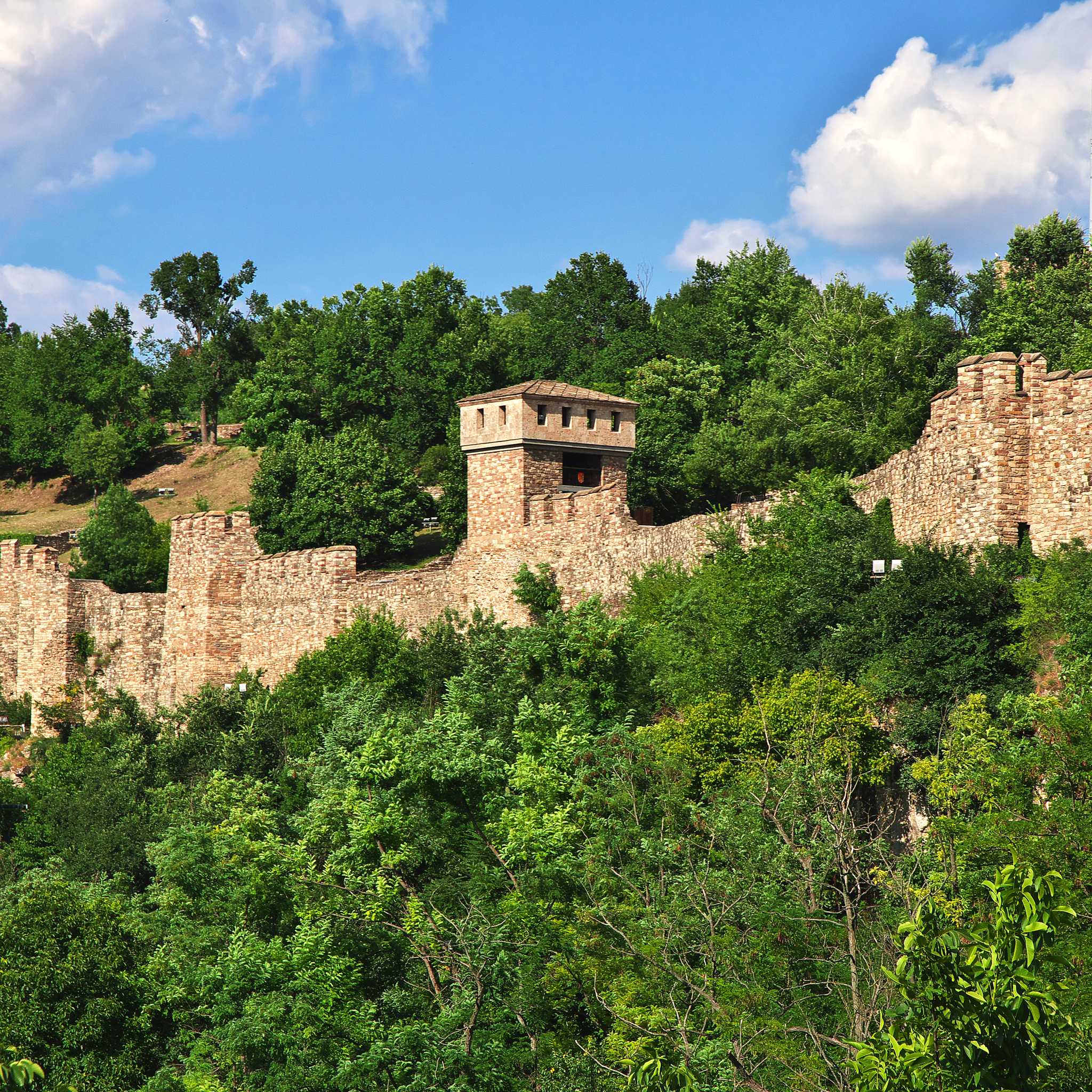 Private car transfers in Bulgaria from Veliko Tarnovo