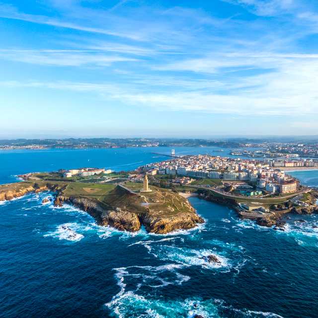 Santiago de Compostela to A Coruna: Private day trip