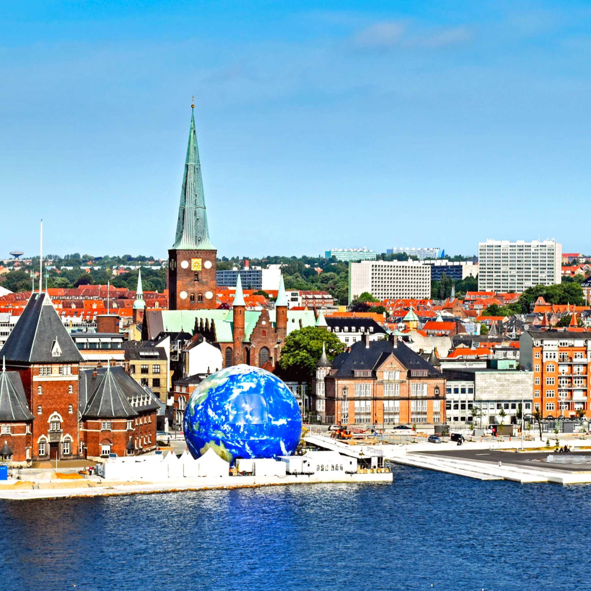 Private car transfers in Denmark from Aarhus