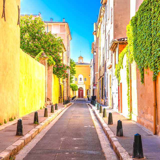 Toulon to Aix-en-Provence: Private day trip