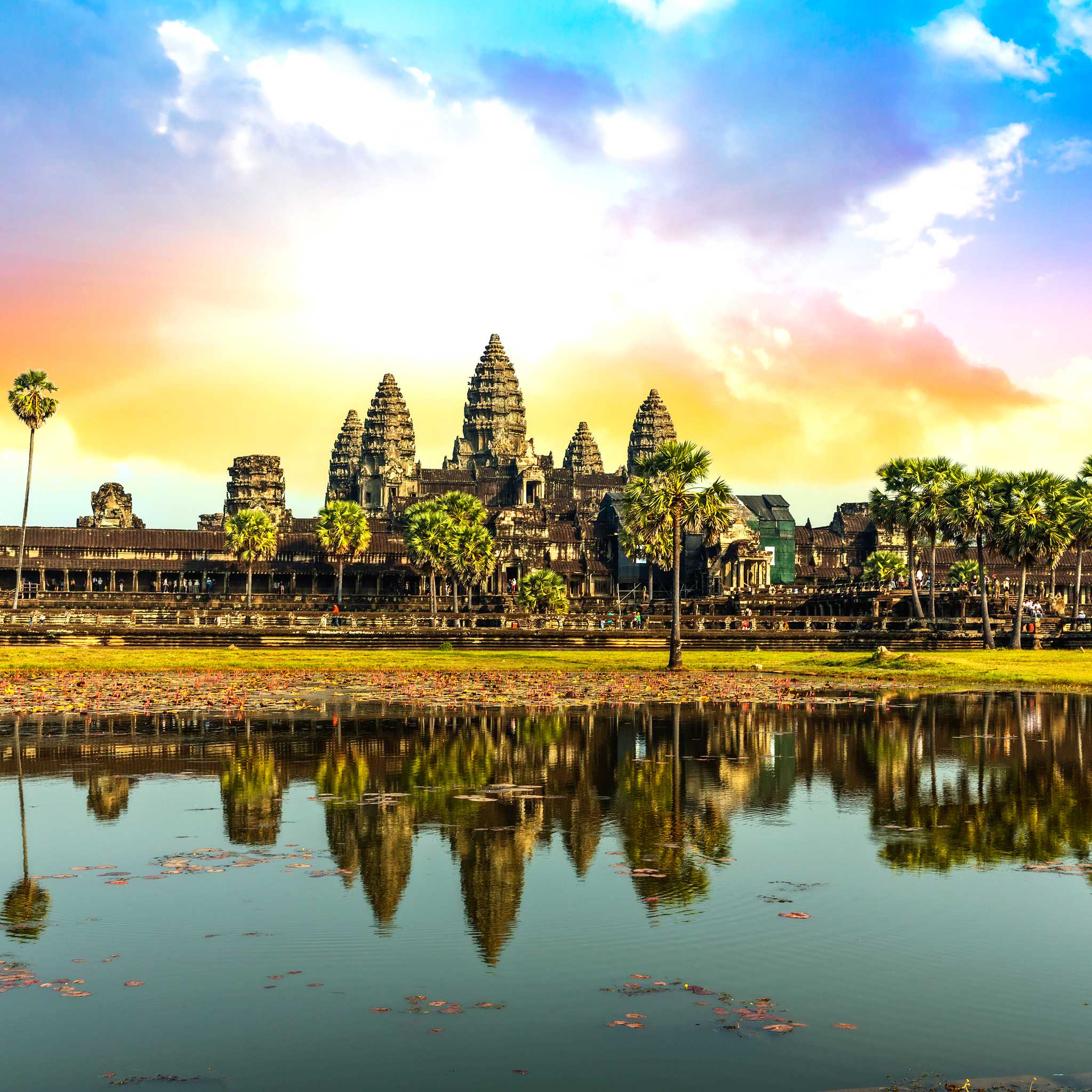 Private car transfers in Cambodia from Angkor Wat