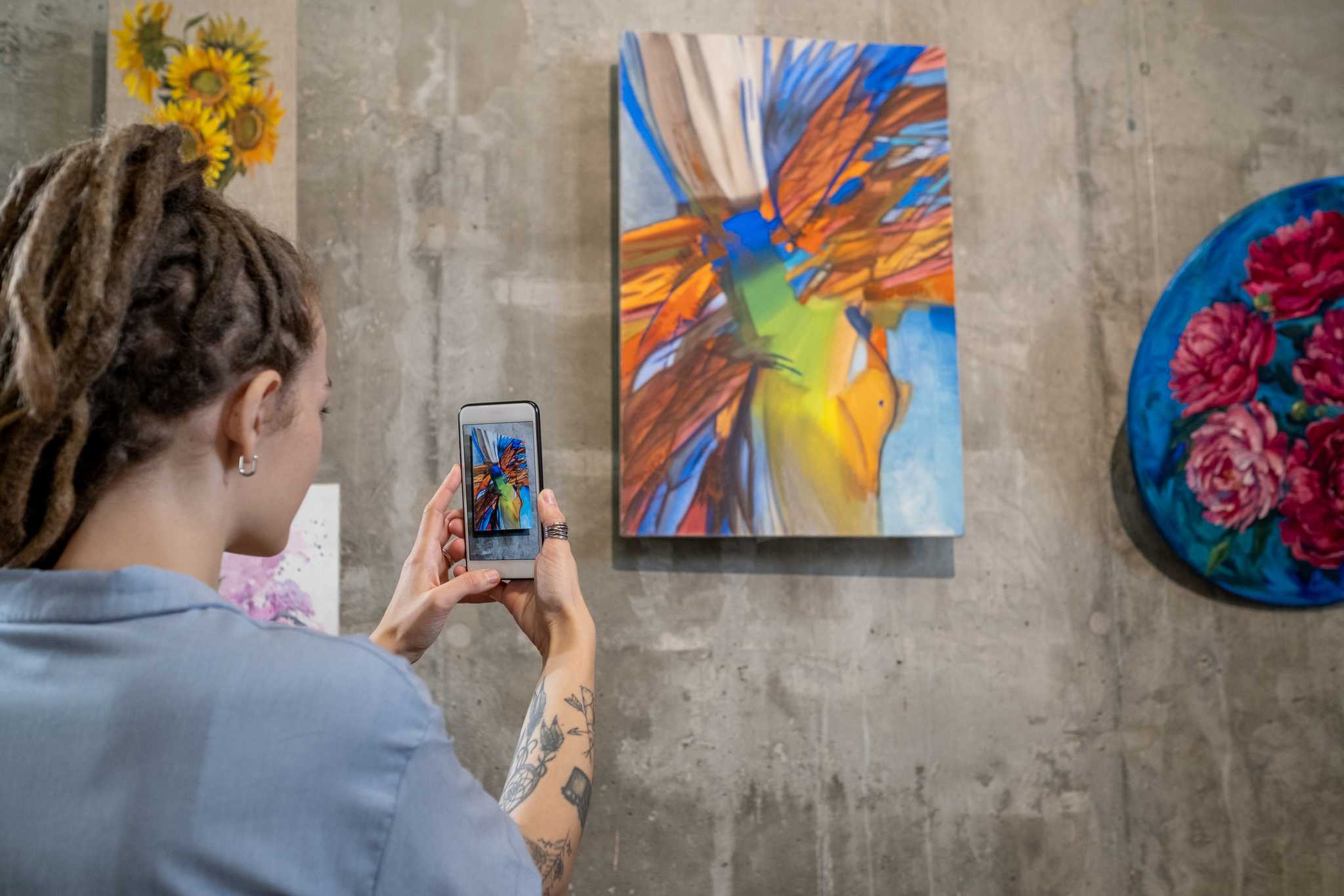 Besuchen Sie Alak Art Gallery auf dem Weg von the-valley-ai nach mount-fortune-ai mit Daytrip