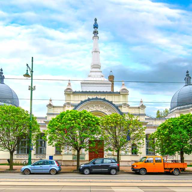 Budapest to Anna Thermal Baths: Private day trip