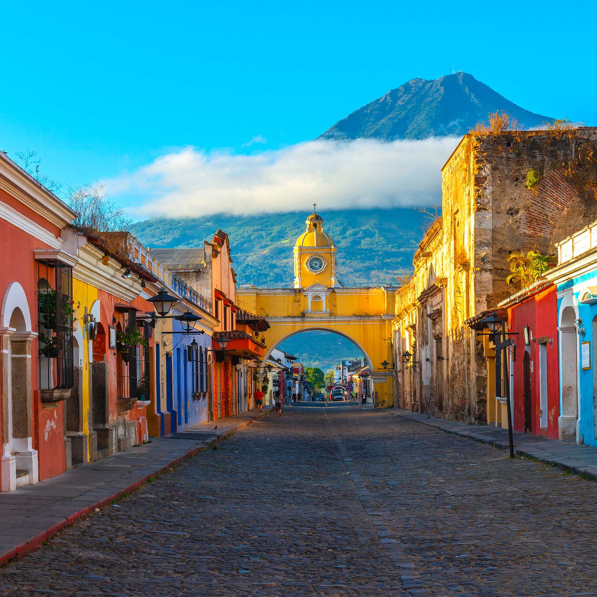 Private car transfers in Guatemala from Antigua