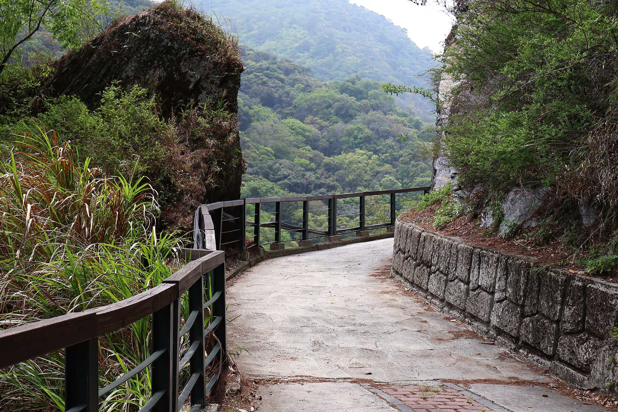 Itinerary stop at Aowanda National Forest Recreation Area on private day trip from Taichung