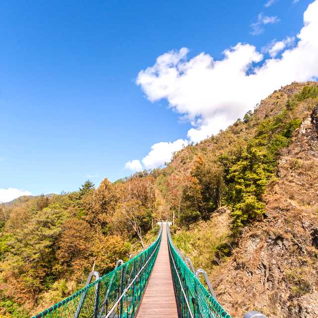 Hiking, history, and theme parks: Day trip from Taichung
