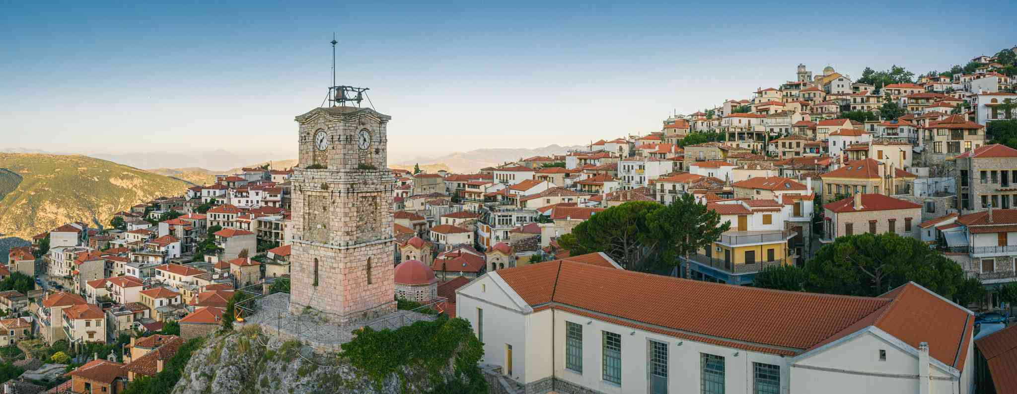 Blick auf die Landschaft von Piraeus - private Tagesreise von Arachova - Foto 6