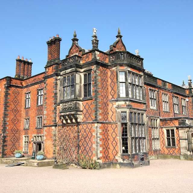 Liverpool to Arley Hall: Private day trip