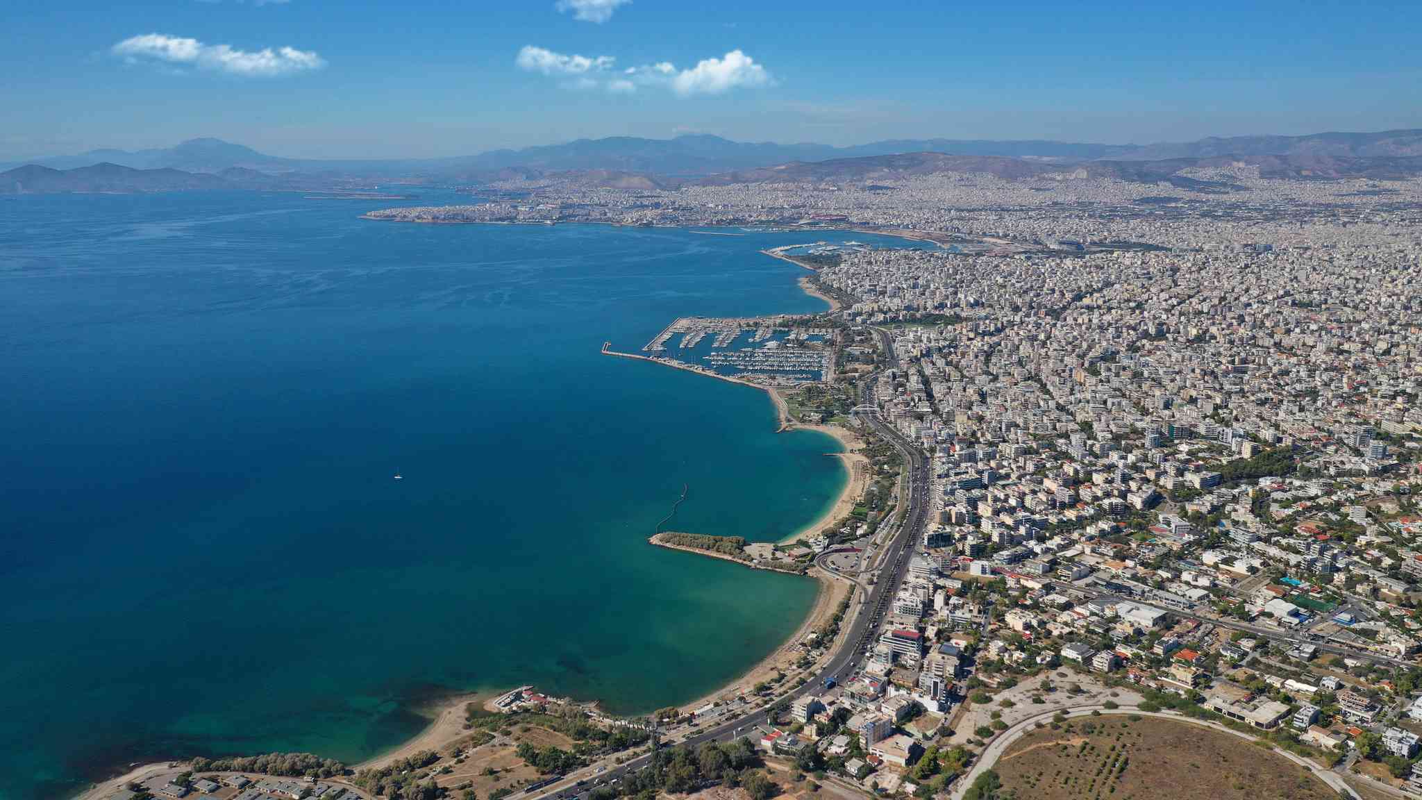 Blick auf die Landschaft von Delphi - private Tagesreise von Athens Airport - Foto 9