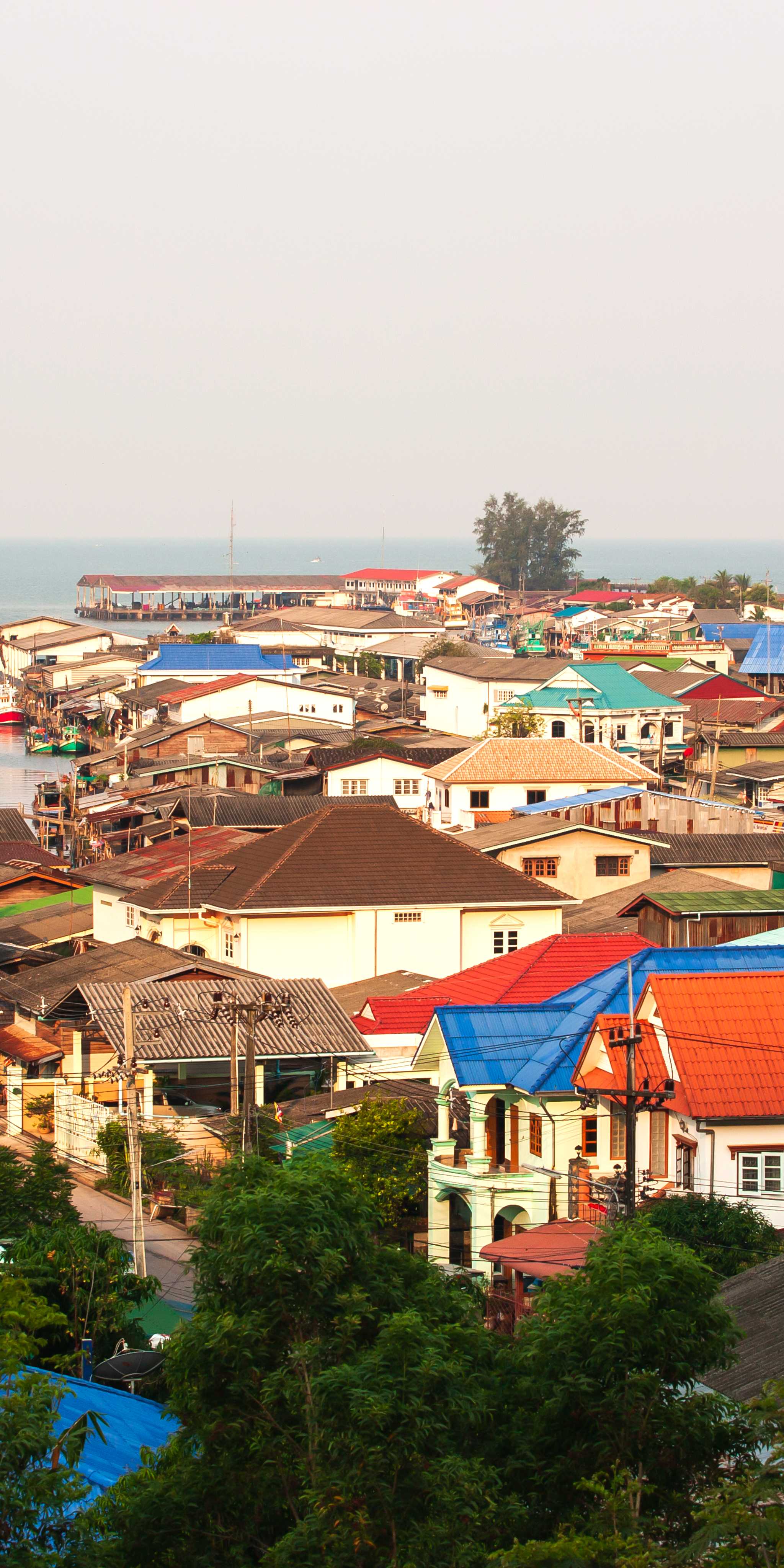 Ban Hat Lek Border Crossing