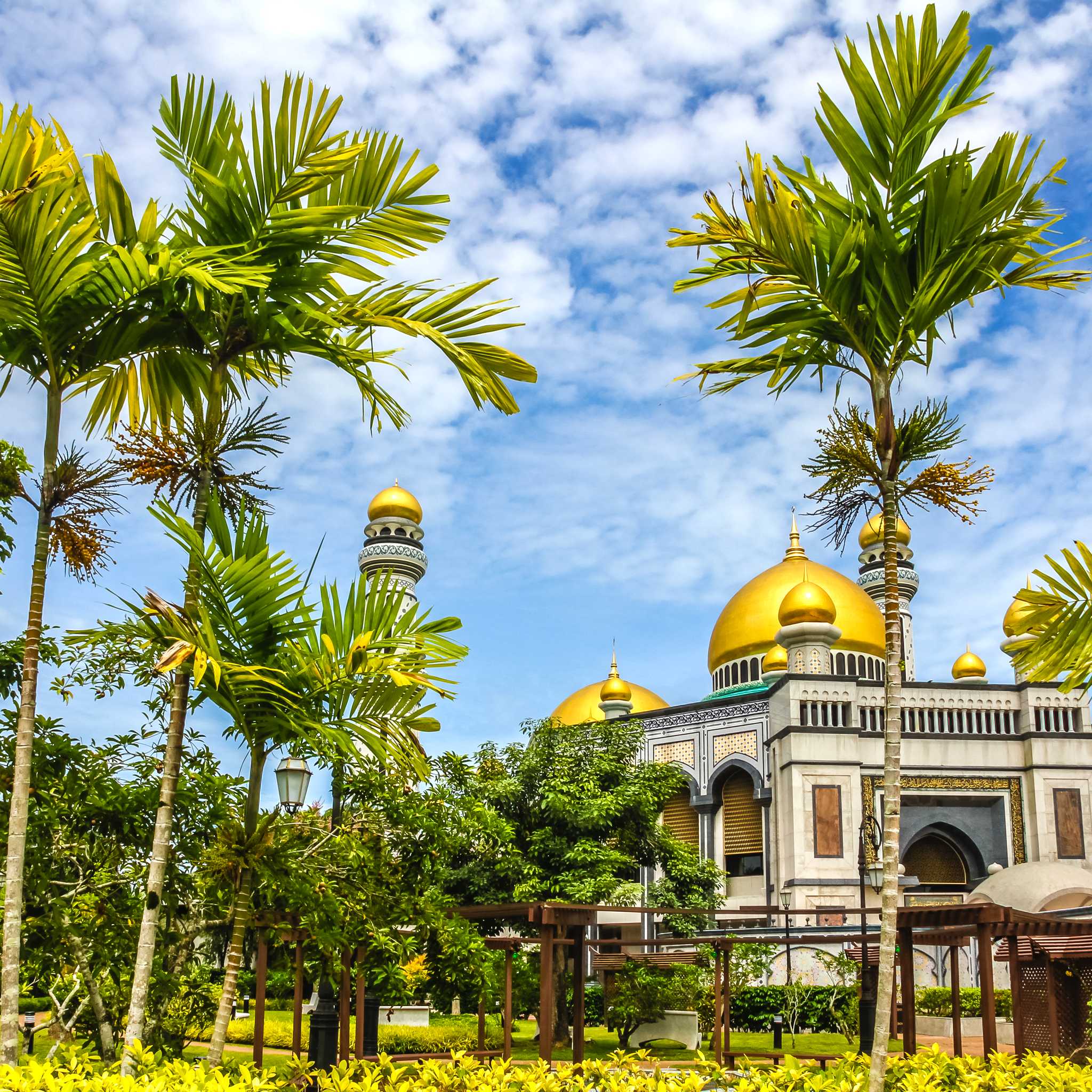 Private car transfers in Brunei Darussalam from Bandar Seri Begawan