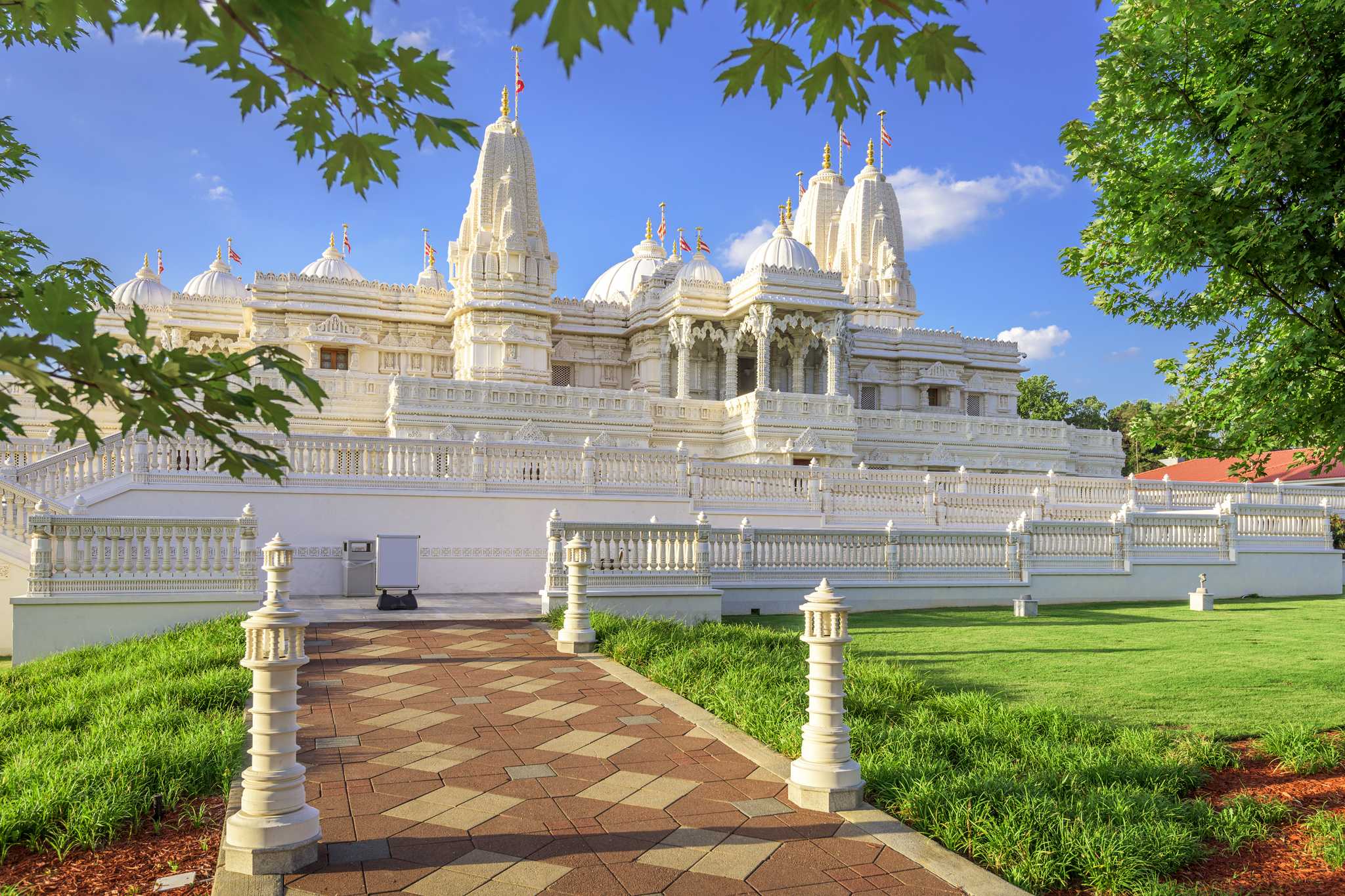 Visitar BAPS Shri Swaminarayan Mandir en el camino de naples-fl-us a nashville-tn-us con Daytrip