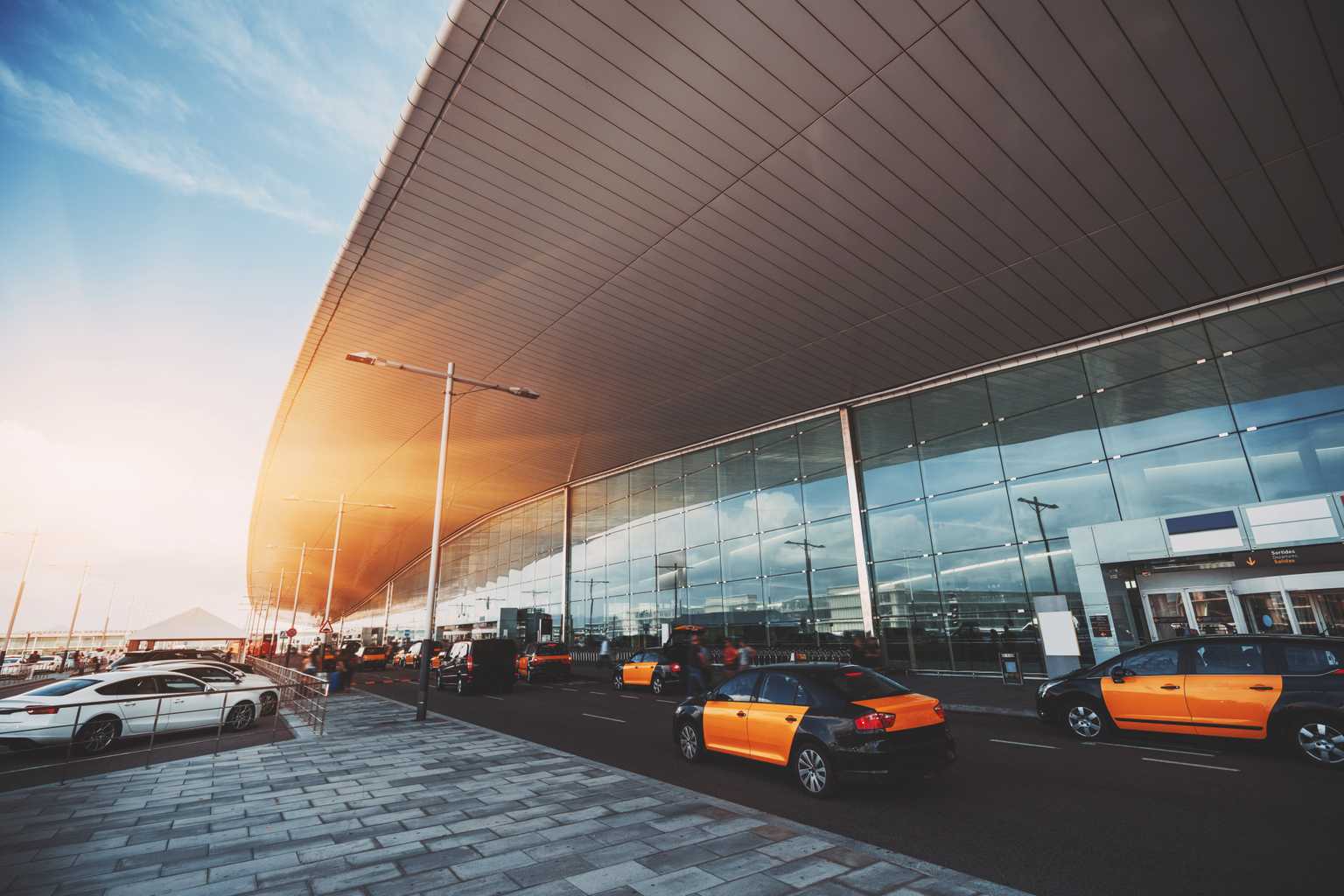Tailored trips for Private Pre-booked Airport Drop-off Service - Private transfers by Daytrip