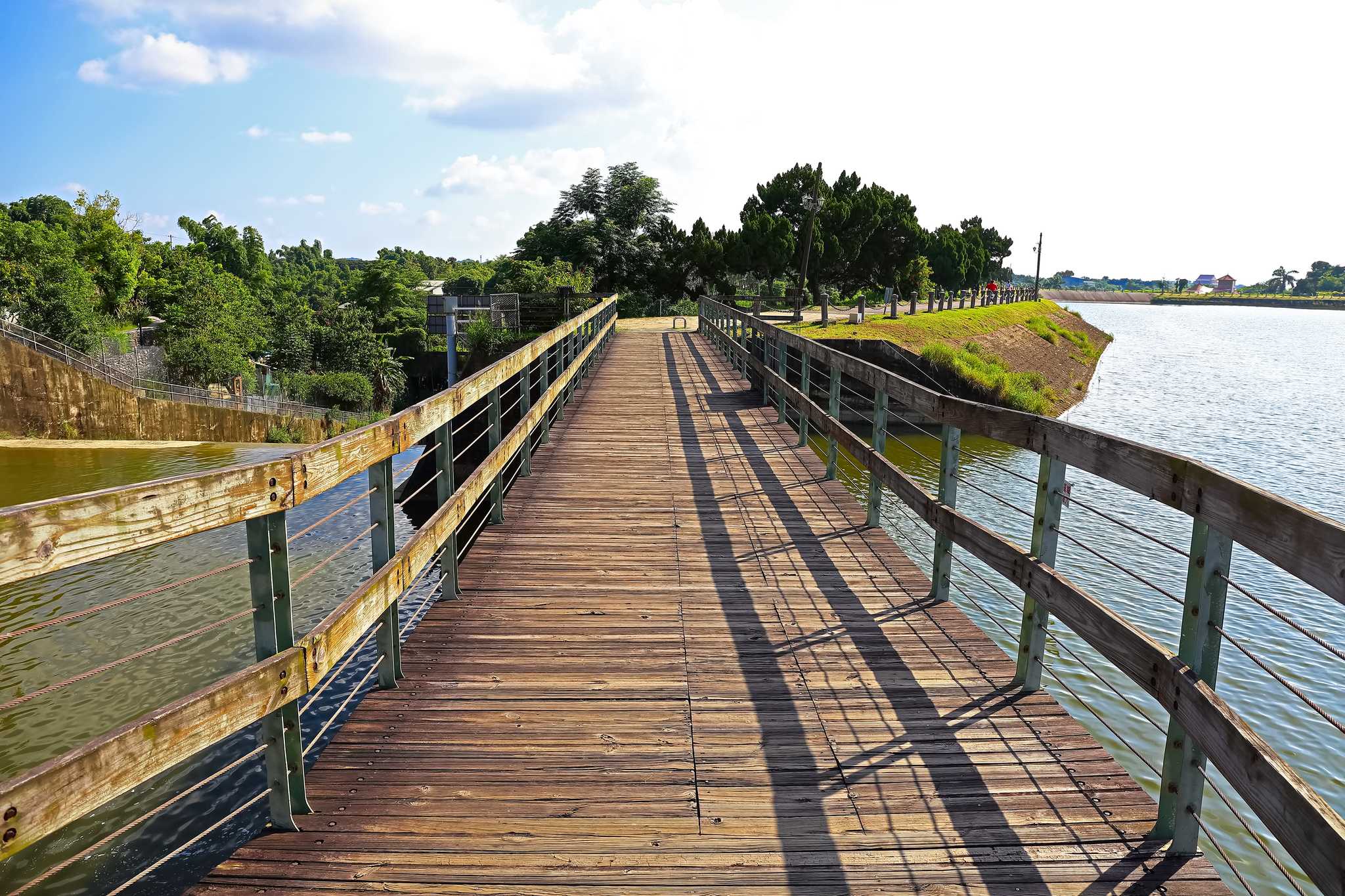 Visit Beishi River Bicycle Path on the way from taipei-tw to yilan-tw with Daytrip