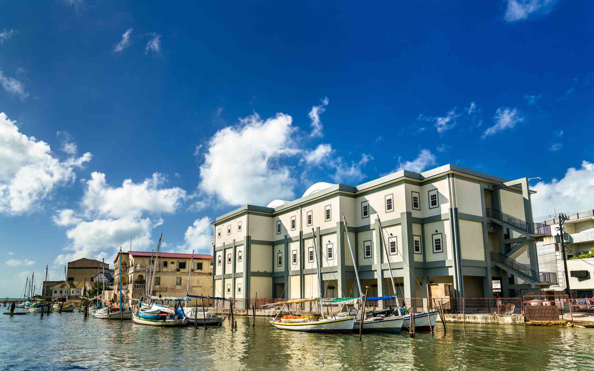 Vacker vy över Belize City - privat dagsutflykt från Corozal - foto 1