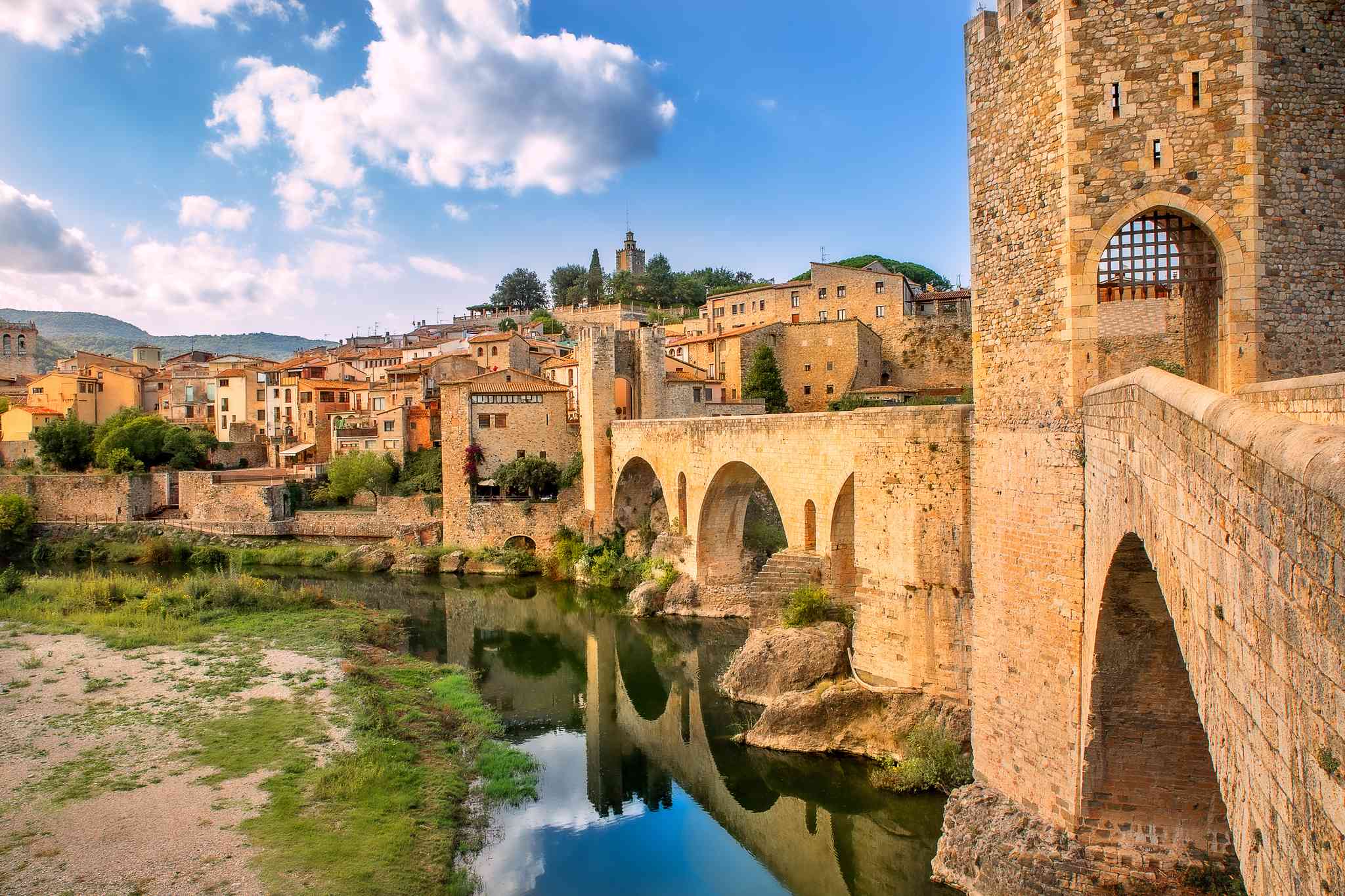 Blick auf die Landschaft von Barcelona - private Tagesreise von Besalu - Foto 8