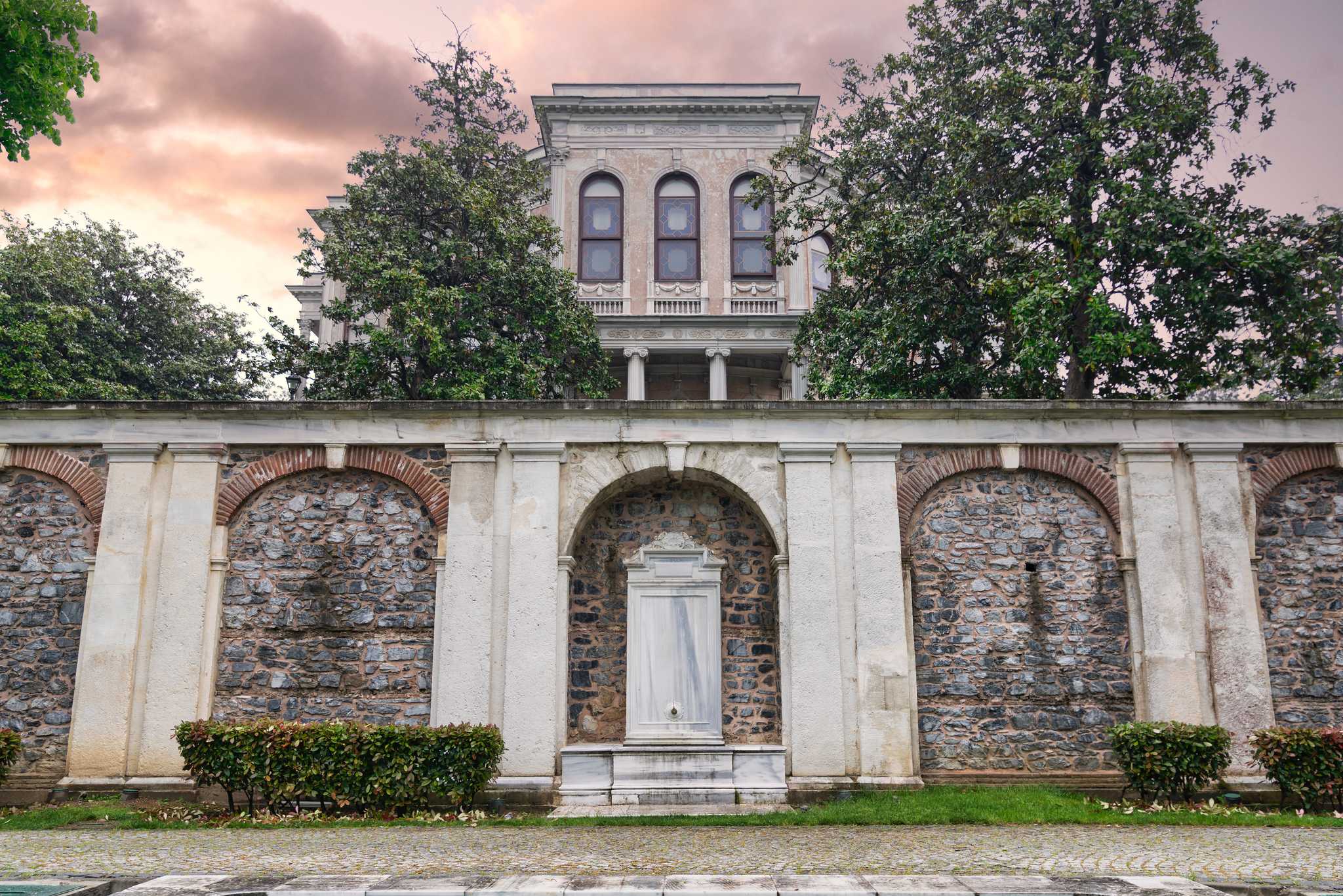 ArrĂȘt de l'itinĂ©raire Ă Beykoz Mecidiye Pavilion lors d'une excursion privĂ©e d'une journĂ©e depuis Istanbul