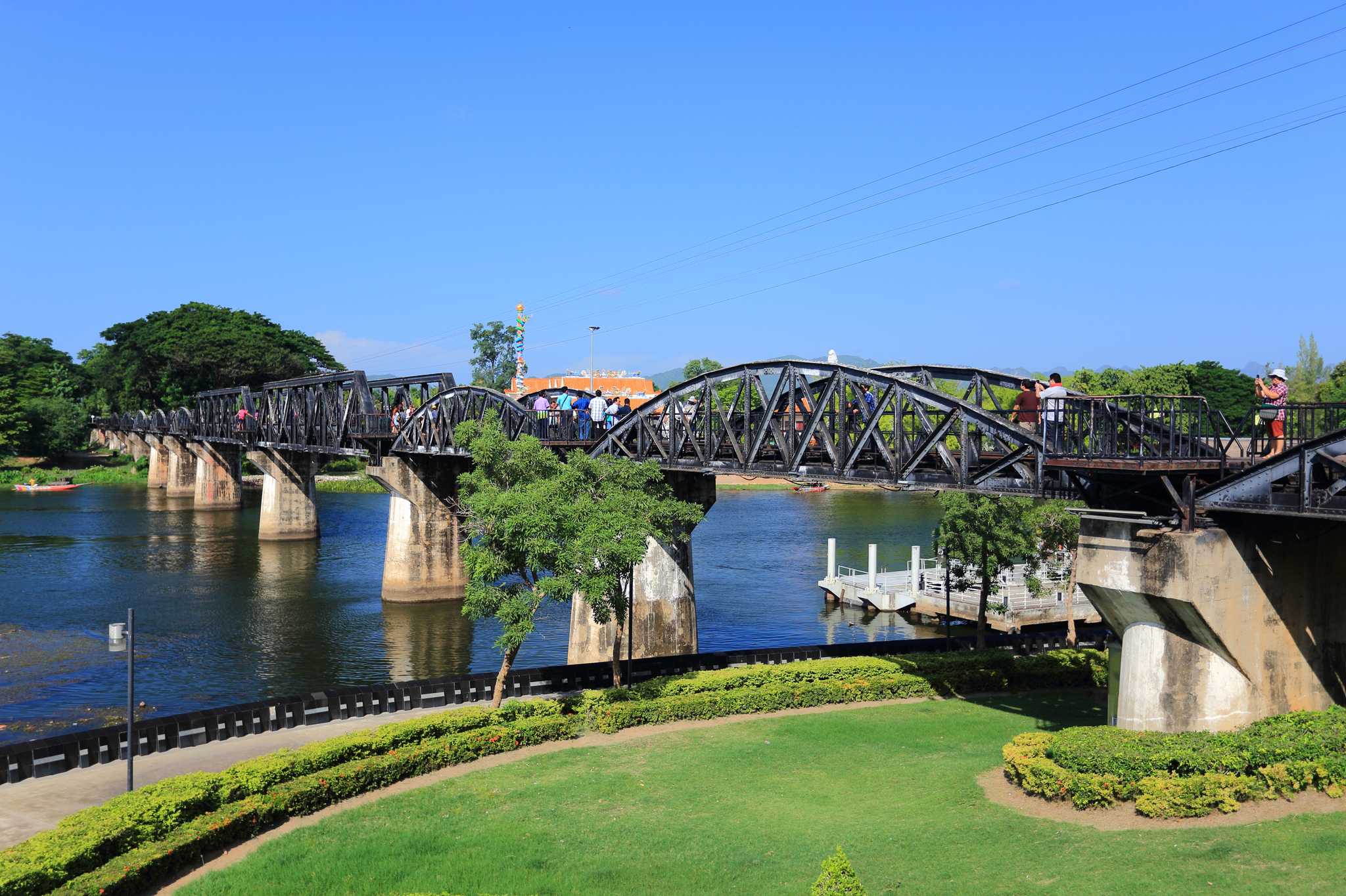 Resplan stopp vid Bridge on The River Kwai på privat dagsutflykt från Laem Chabang Port