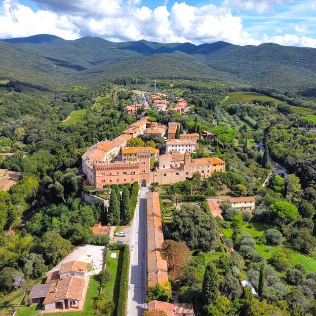 La Spezia to Etruscan Coast Vineyards: Private day trip