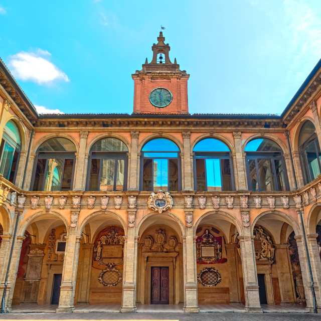Modena to Bologna and Parma: Private day trip