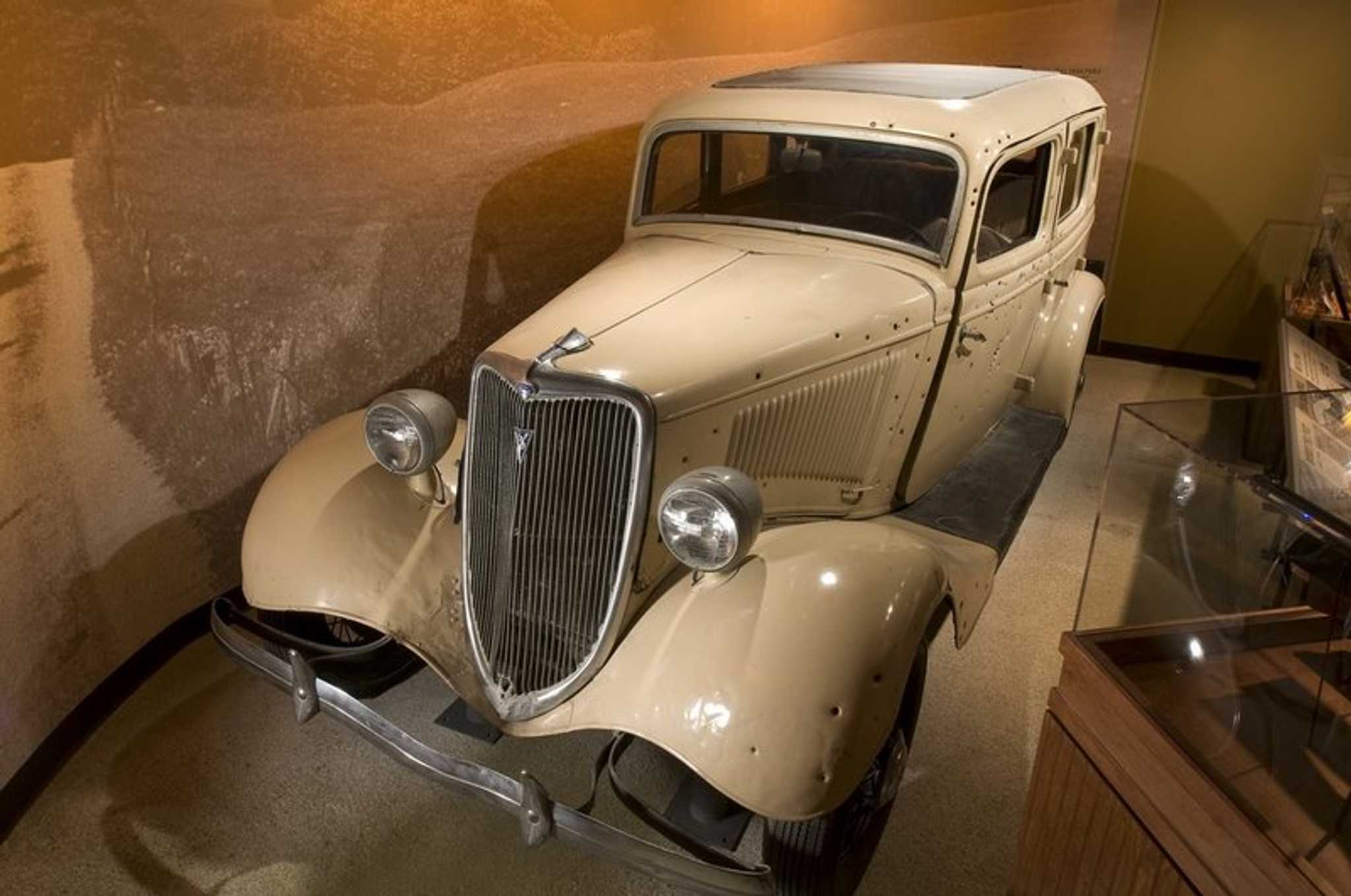 Visit Bonnie & Clyde Ambush Museum on the way from tallahassee-fl-us to shreveport-la-us with Daytrip