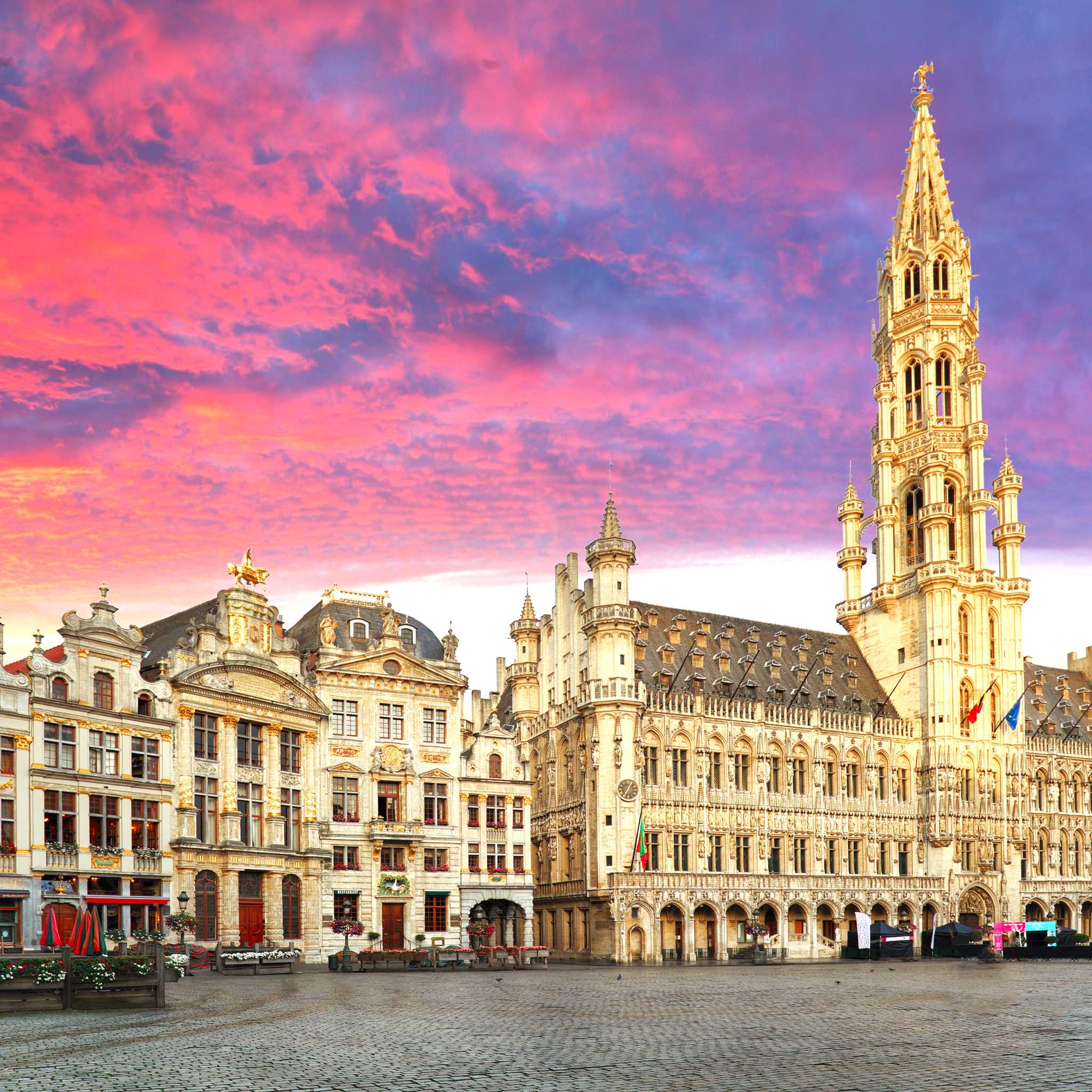 Private car transfers in Belgium from Brussels Airport
