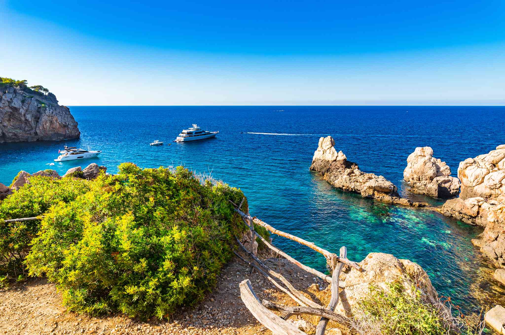 Blick auf die Landschaft von Cala Deia - private Tagesreise von Palma de Mallorca - Foto 2
