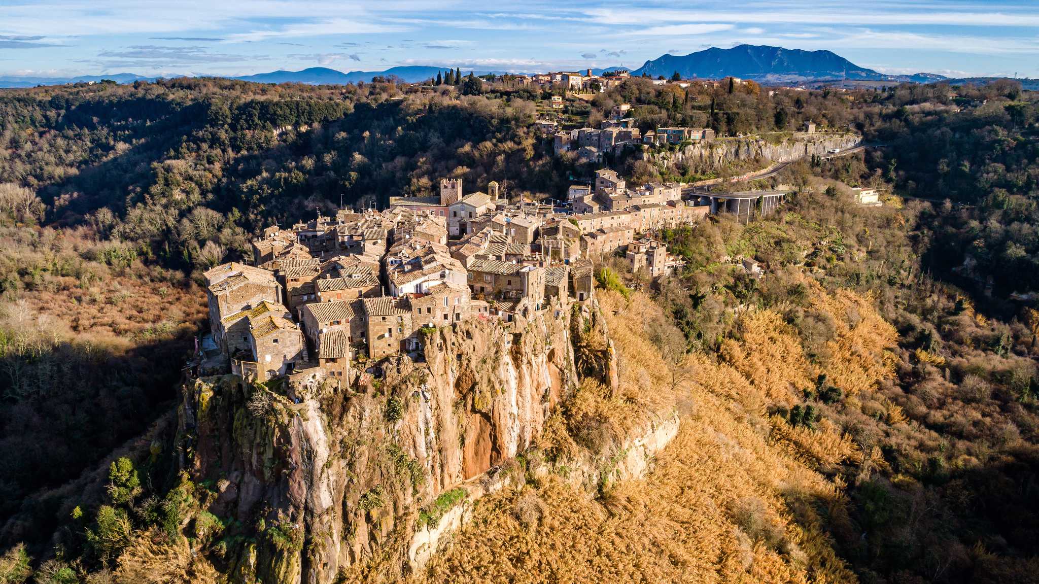 Besök Calcata Vecchia på vägen från orvieto-it till rome-it med Daytrip