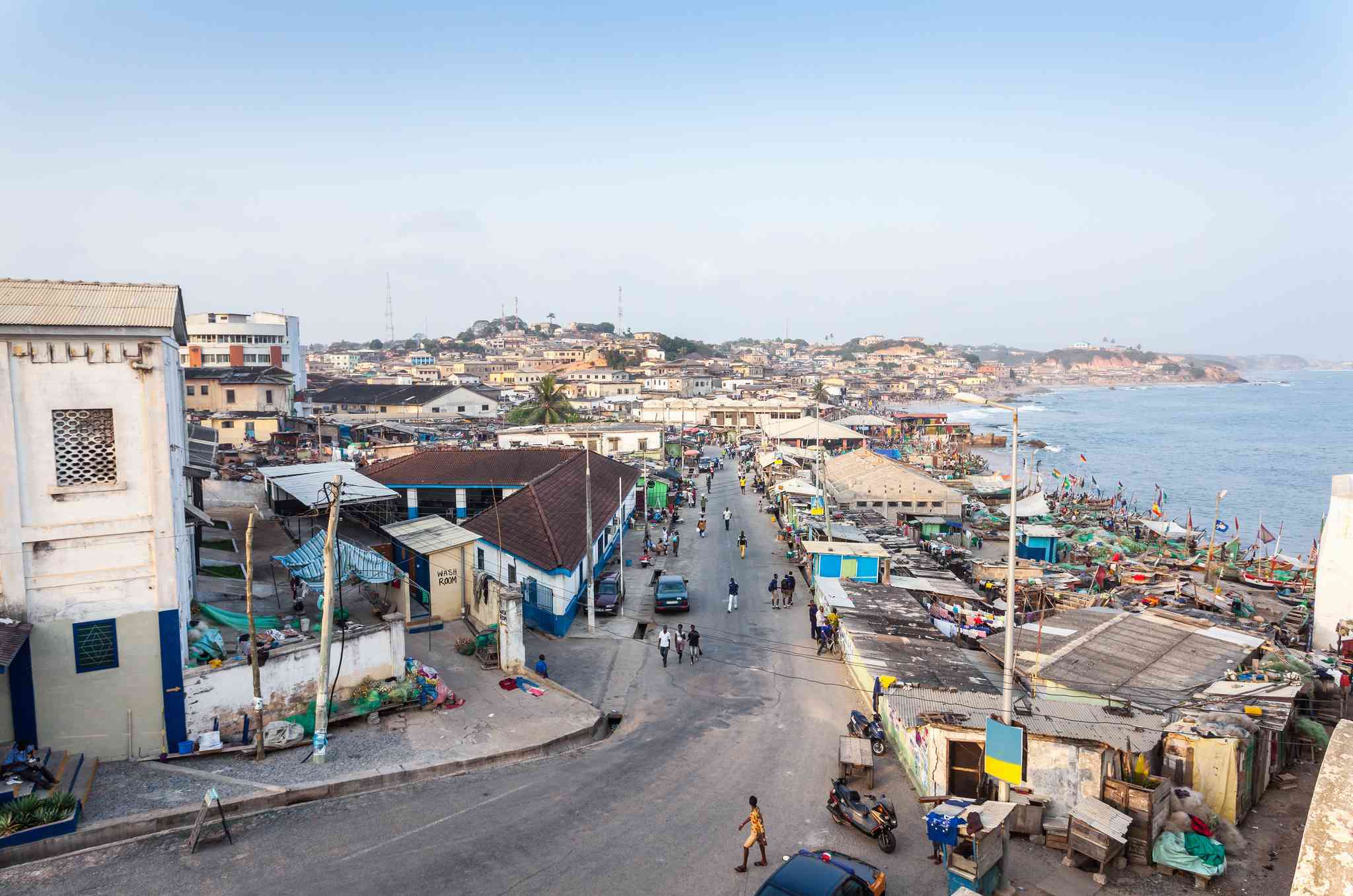 Blick auf die Landschaft von Accra - private Tagesreise von Cape Coast - Foto 4