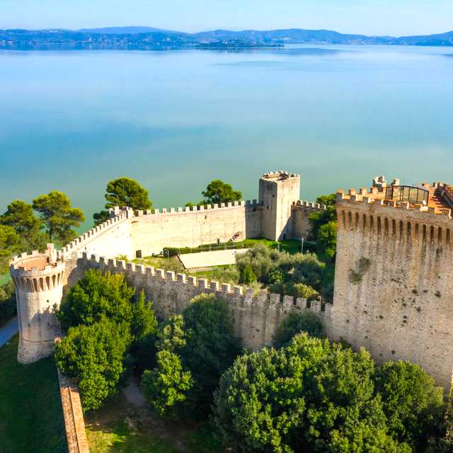 Florence to Lake Trasimeno and Arezzo: Private day trip
