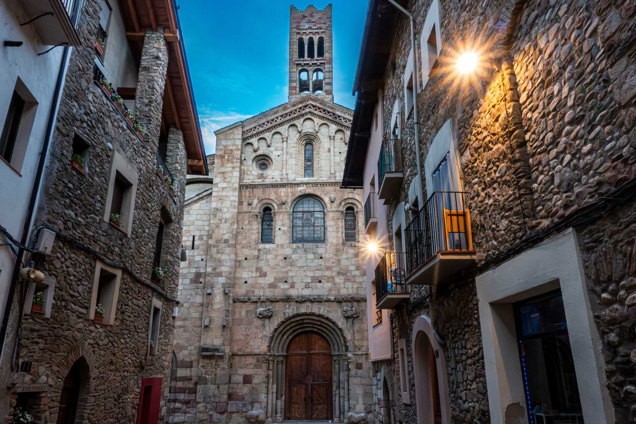 Visit Cathedral Santa Maria d'Urgell on the way from andorra-ad to perpignan-fr with Daytrip