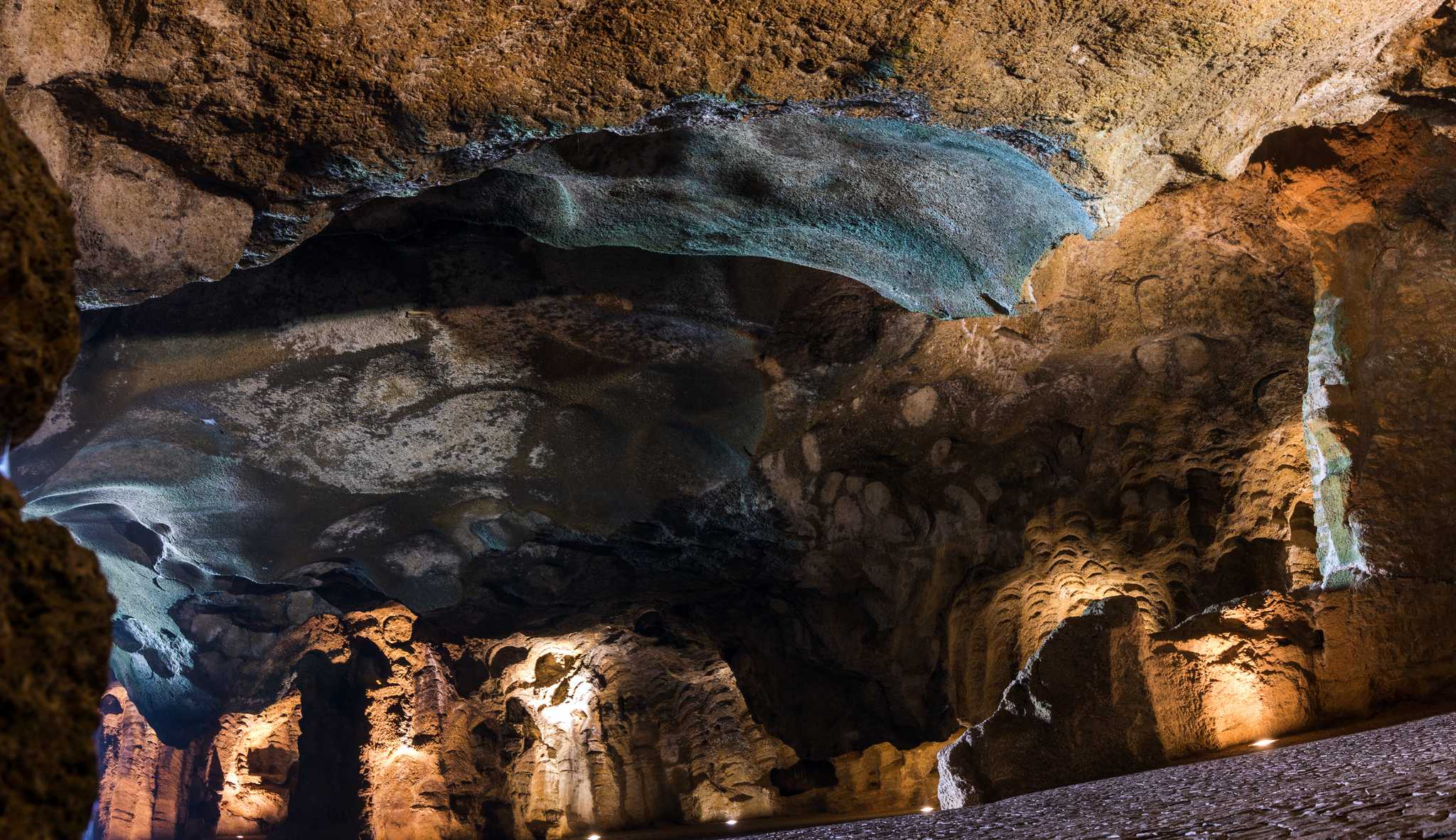 Arrêt de l'itinéraire à Caves of Hercules lors d'une excursion privée d'une journée depuis Tangier
