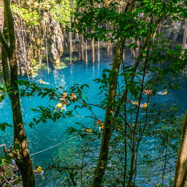 Puerto Aventuras to Cenote Yokdzonot: Private day trip