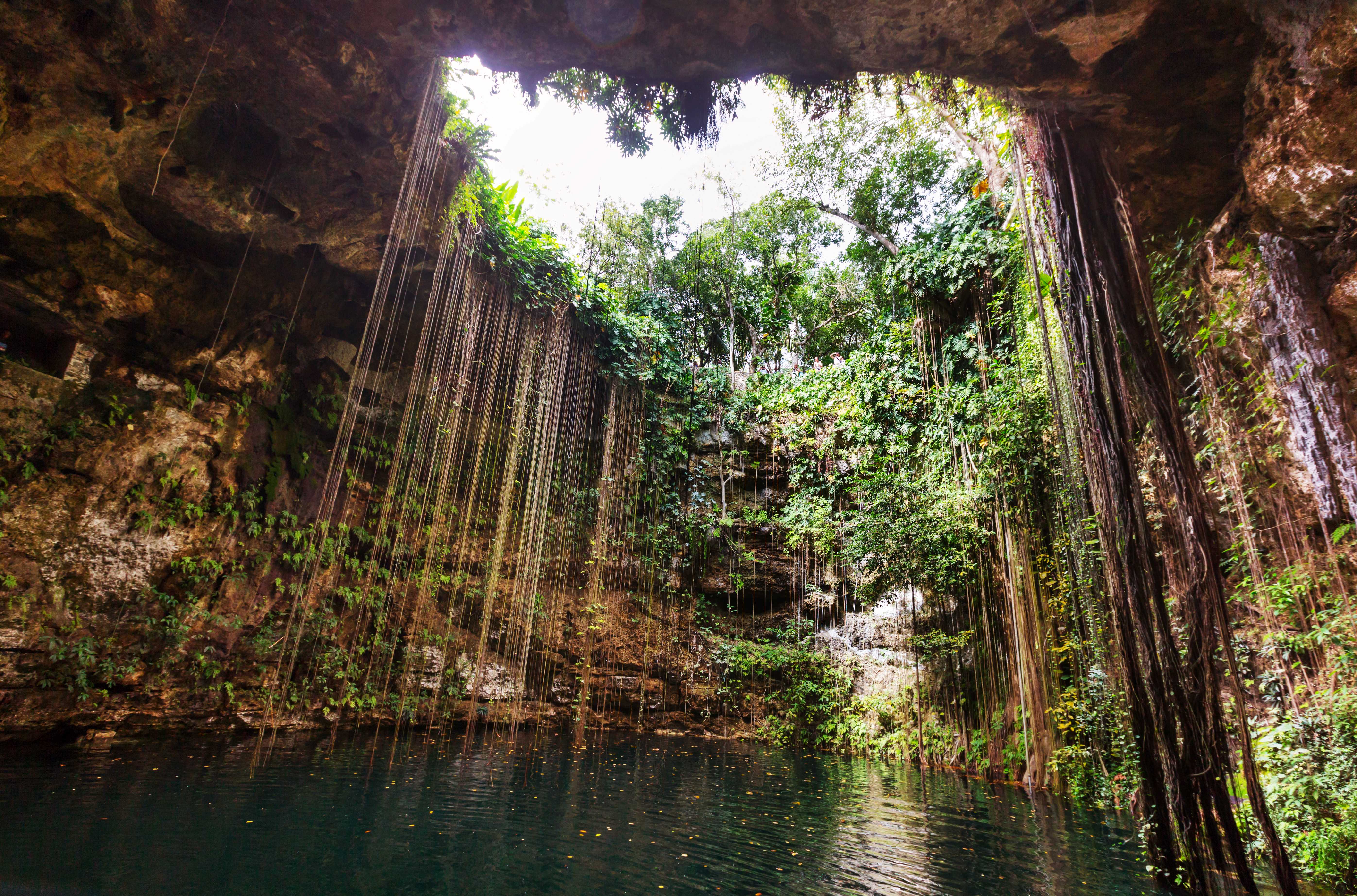 Private transfers around Cenotes Kin-Ha: Mexico with Daytrip