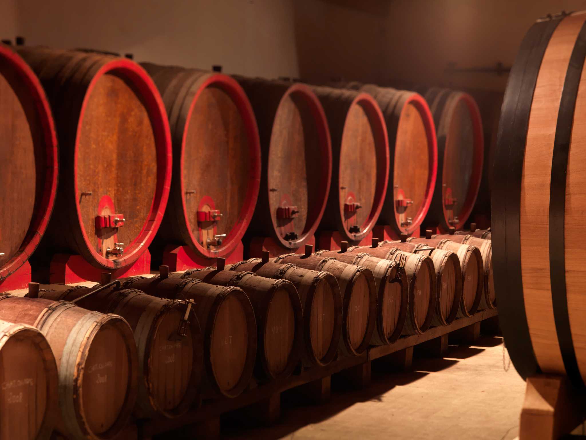 Chateauneuf-du-Pape में निजी कार स्थानांतरण सेवाएं - फ्रांस में Chateauneuf-du-Pape का दर्शनीय दृश्य