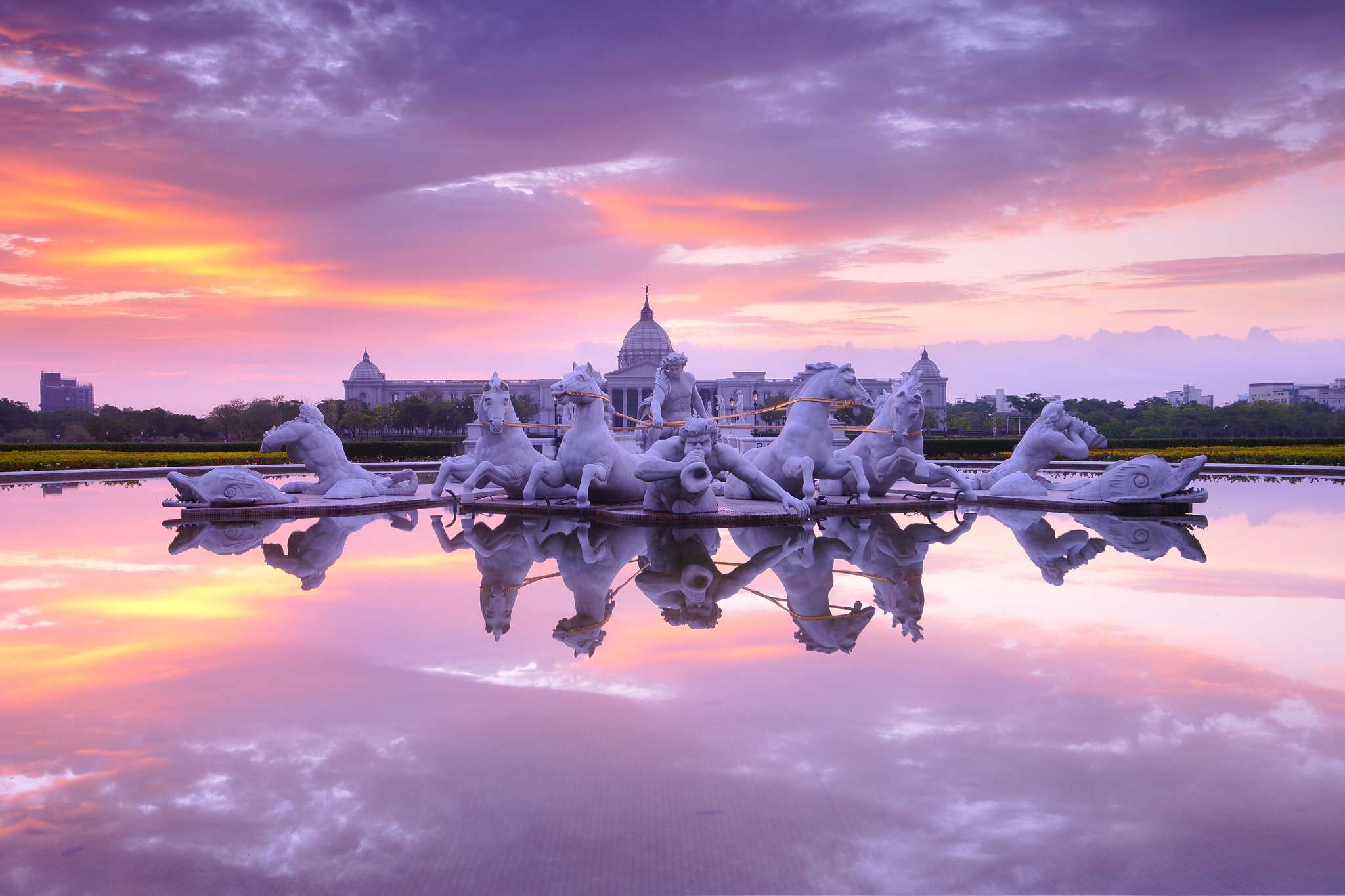 Visit Chimei Museum on the way from kaohsiung-tw to tainan-tw with Daytrip