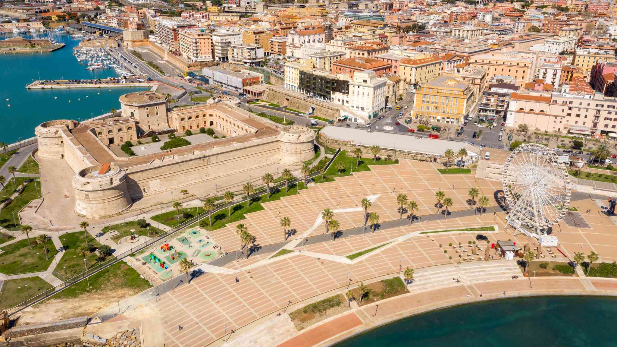 Vista panorámica de Civitavecchia - excursión privada de un día desde Rome Fiumicino Airport - foto 2